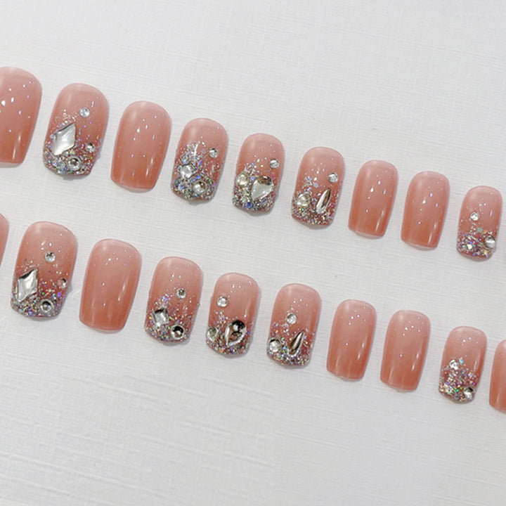 Artificial nails with elegant rhinestone accents Bowlift