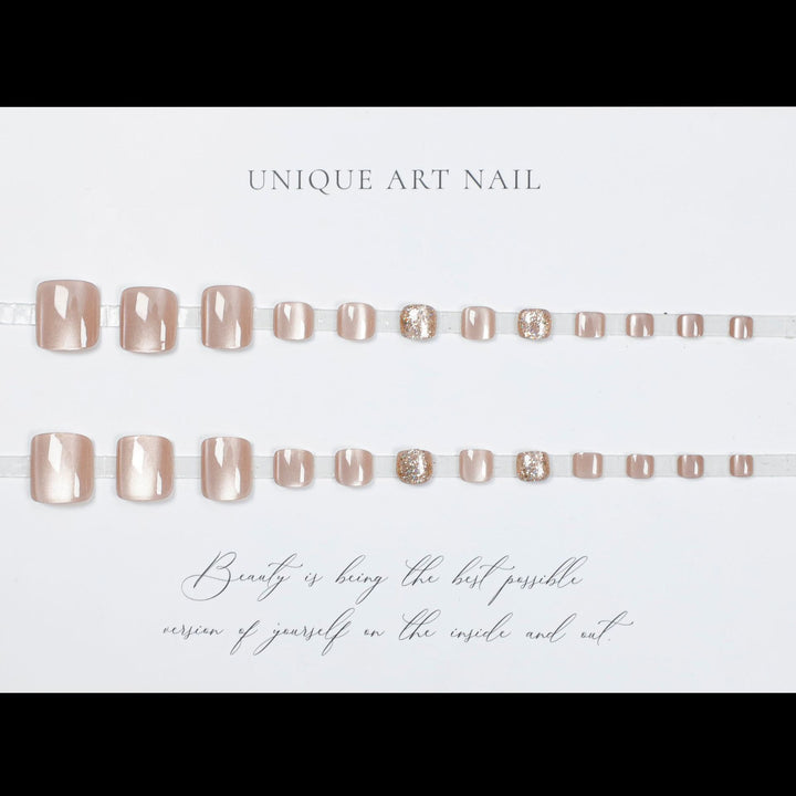 Decorative Gem-Studded Toe Nail Art Bowlift
