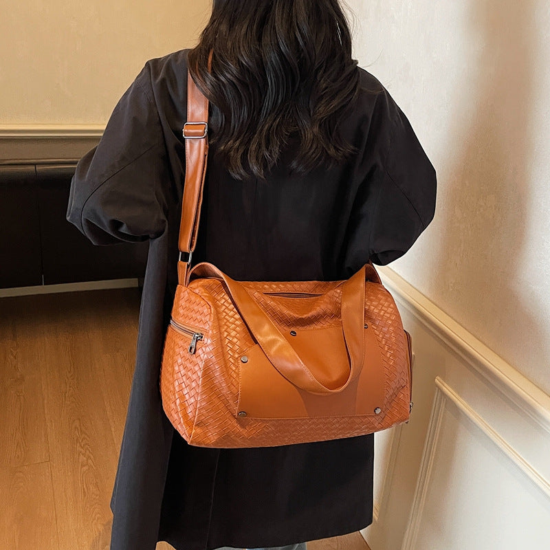 Elegant Sport Duffel Bag with Woven Design and Removable Shoulder Strap Bowlift