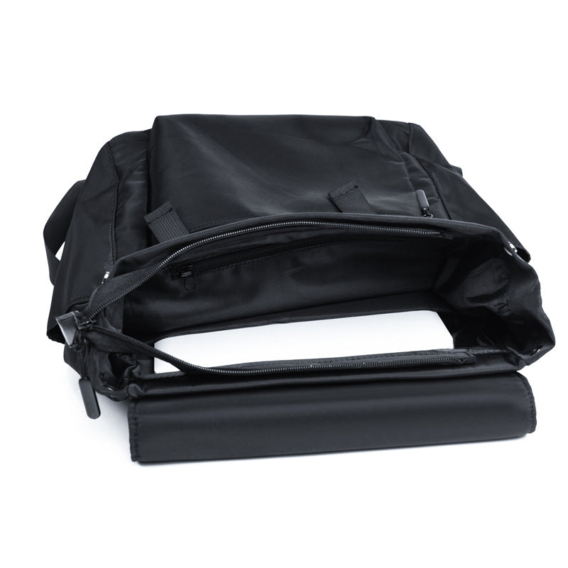 High-quality everyday backpack with versatile compartments Bowlift