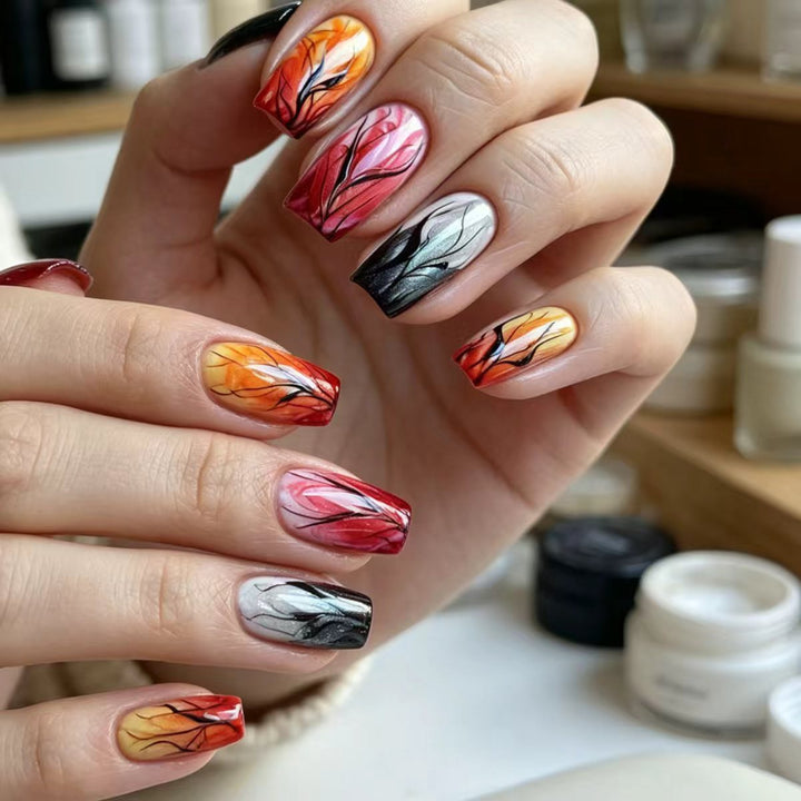 Autumn Leaf-Inspired Nail Art Design Bowlift