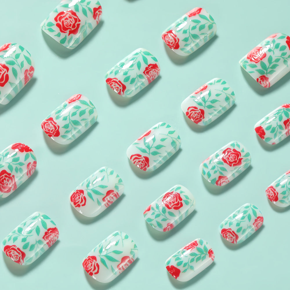 Artificial nails with romantic rose pattern Bowlift