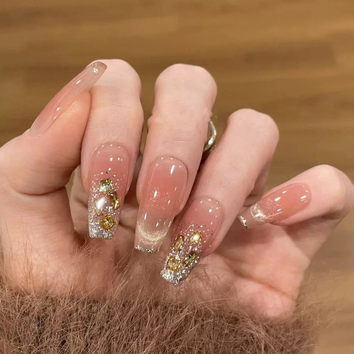 Glamorous Rhinestone Press-On Nails Bowlift
