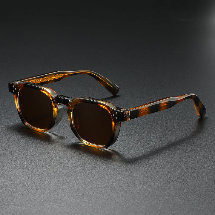 Ladies fashionable sunglasses in innovative design Bowlift