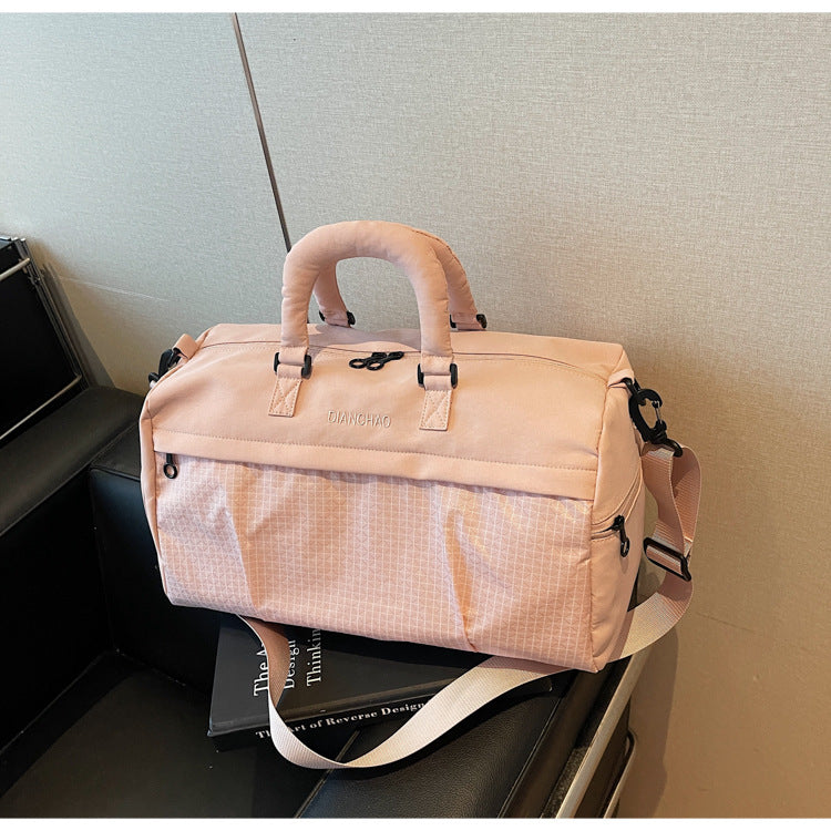 Sporty Travel Bag With Versatile Shopping Options Bowlift