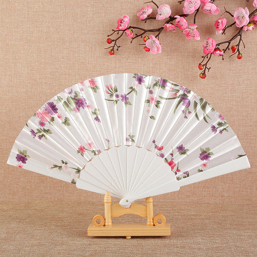 Ladies decorative fan Bowlift
