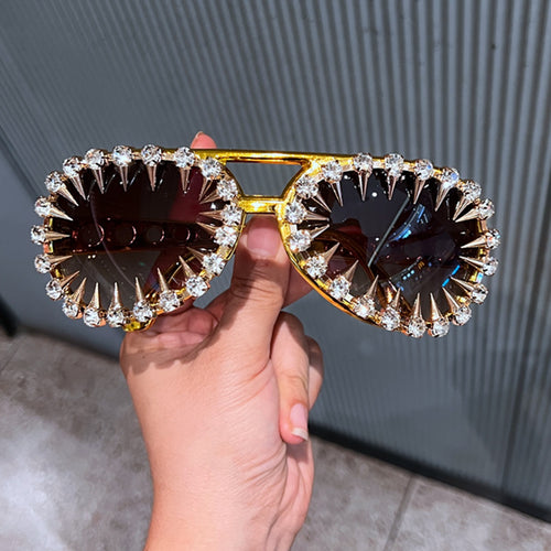Women's sunglasses in a futuristic design with尖 crystal embellishments Bowlift