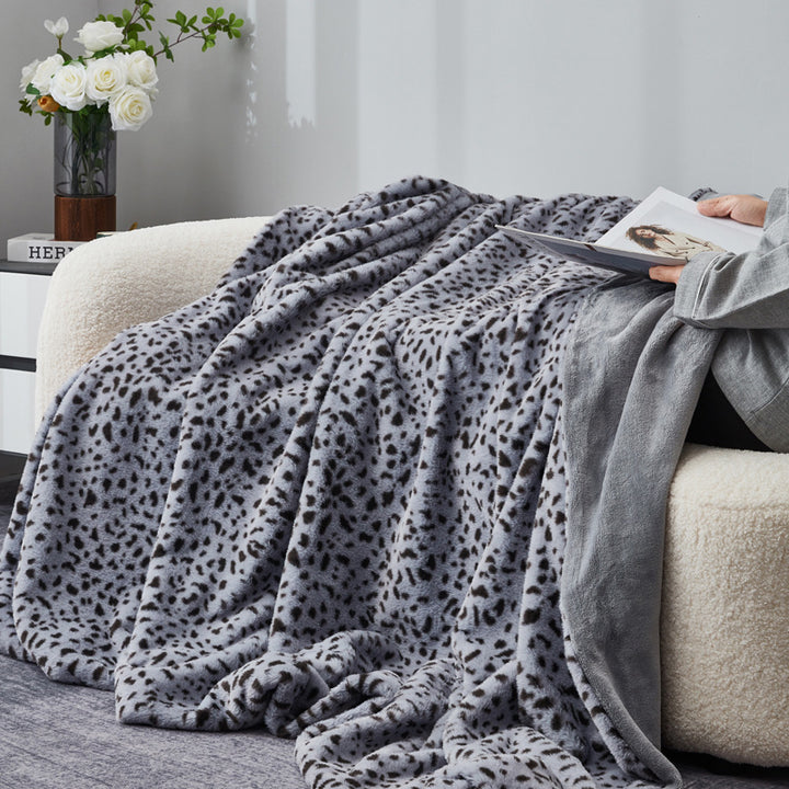 Women Cozy and Stylish Blanket Bowlift