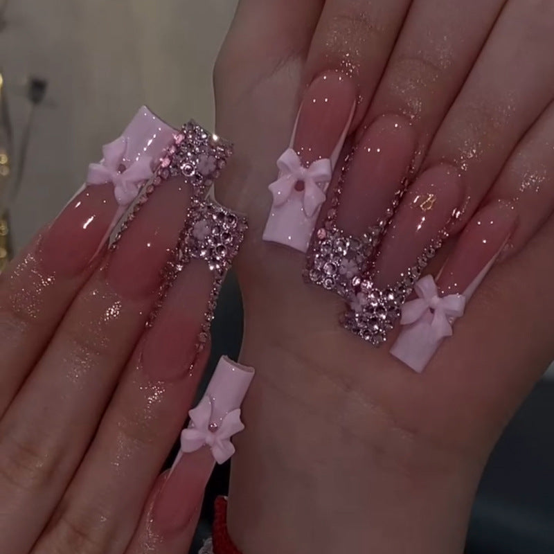 Glamorous Artificial Nails Bowlift