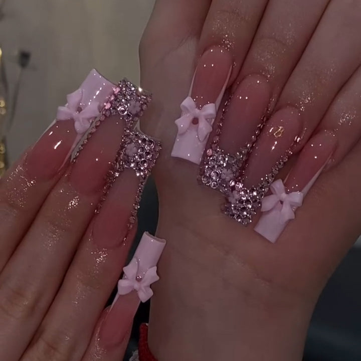 Glamorous Artificial Nails Bowlift