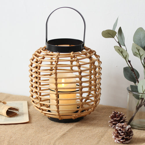 Decorative lantern made of braided rattan Bowlift