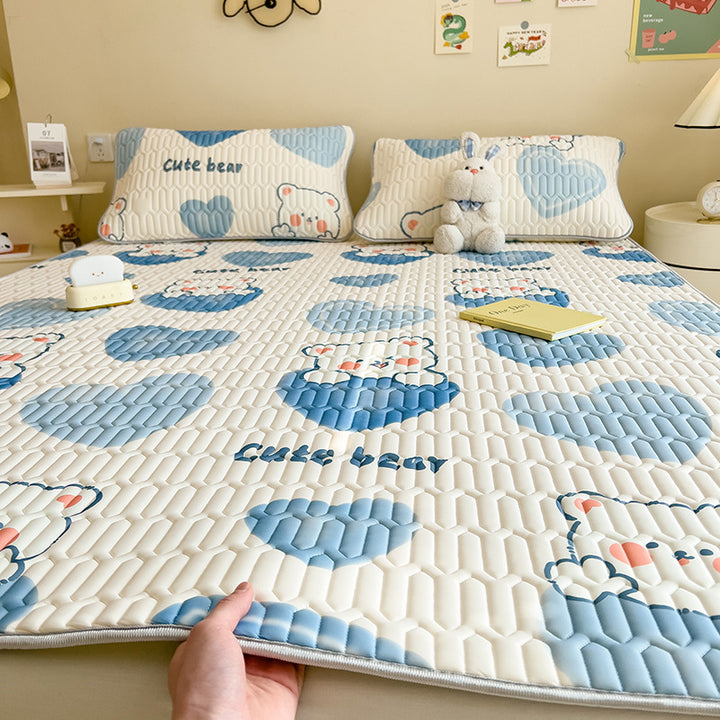 Playful Rabbit-Themed Quilted Bedspread Set