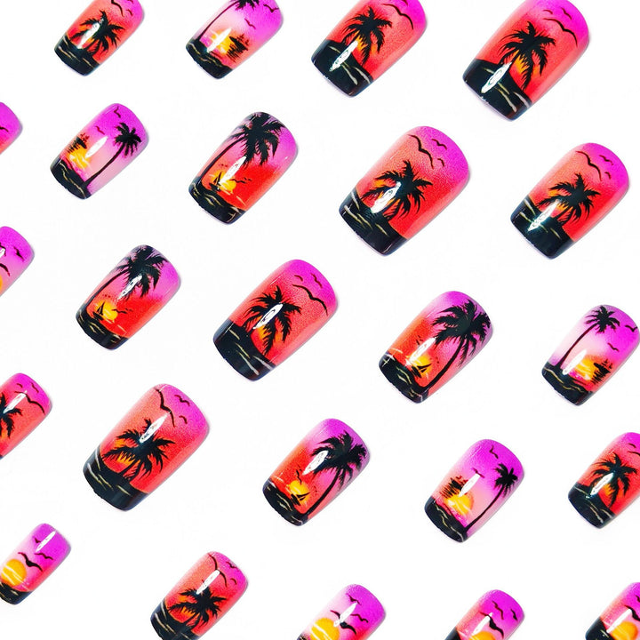 Artificial nails with tropical beach motif Bowlift