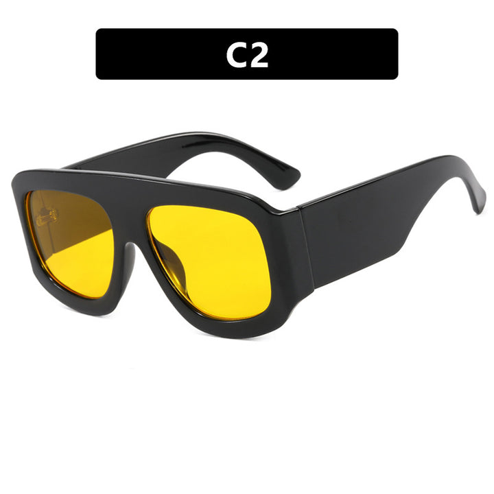 Ladies fashionable oversized sunglasses with wide frame and protective UV filter Bowlift