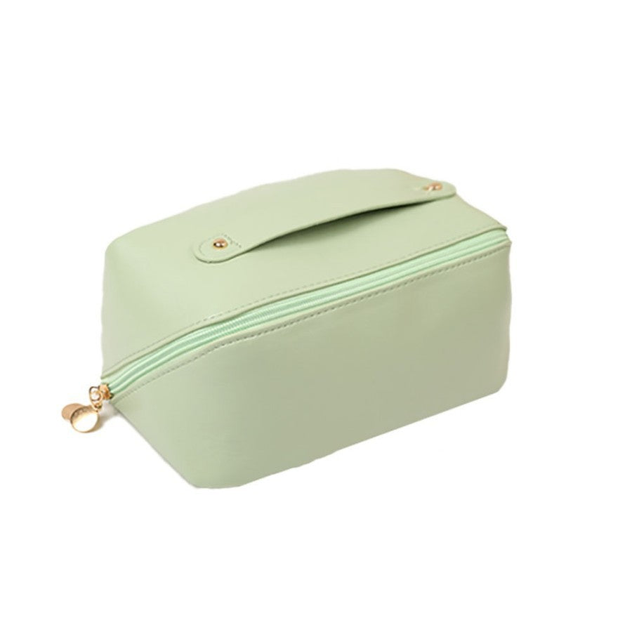 Luxurious cosmetic bag in minimalist design Bowlift