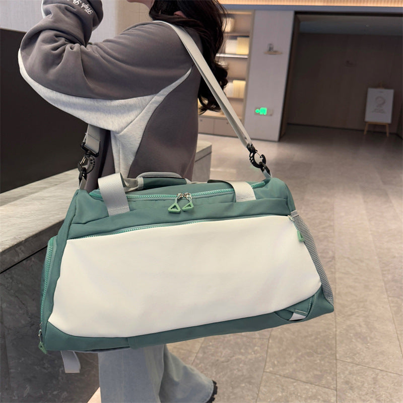 Lightweight Multi-Compartment Gym Duffle Bag Bowlift