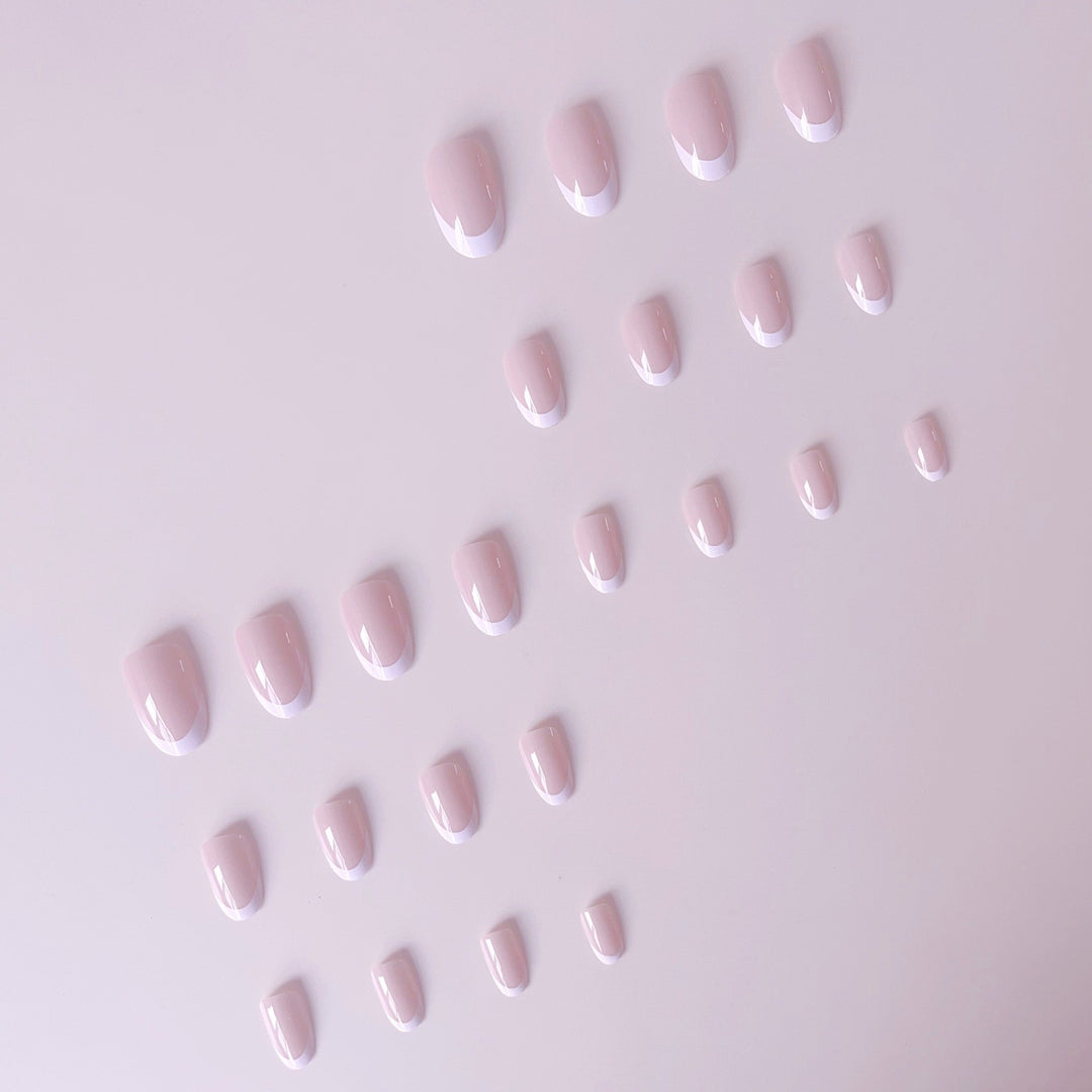 High-quality artificial nail set with elegant French design Bowlift
