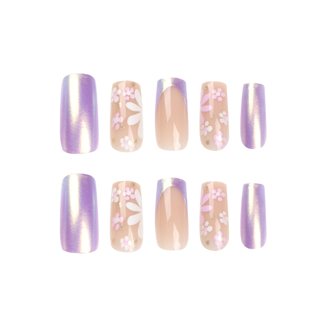 Artificial nail art with floral patterns and shine Bowlift