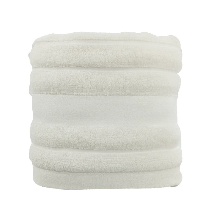 High-Quality Bath Towel with Elegant Border Bowlift