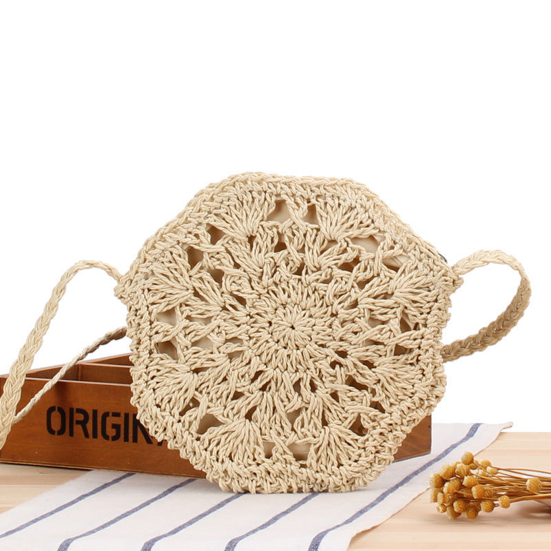 Handbag In The Romantic Lace Pattern Bowlift