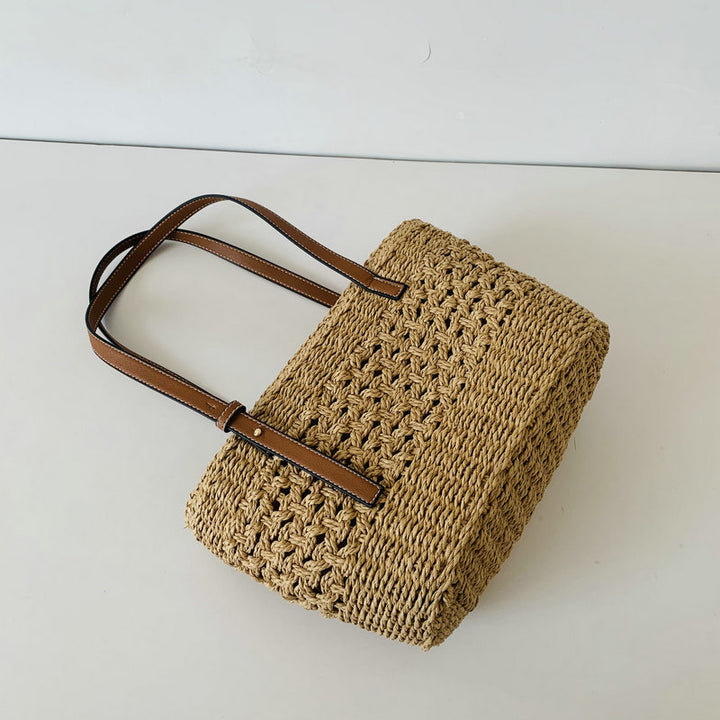 Handcrafted beach bag with high-quality leather handles Bowlift