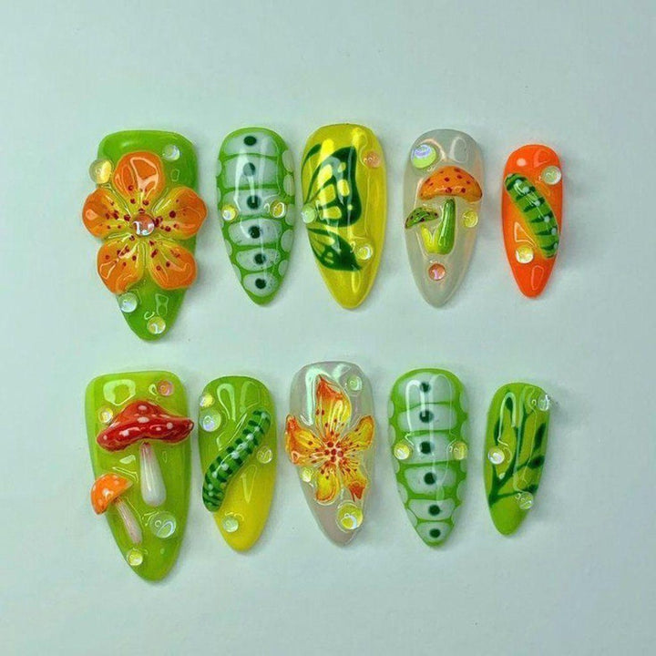 Artful Nail Tips Set with Leaf Accents Bowlift