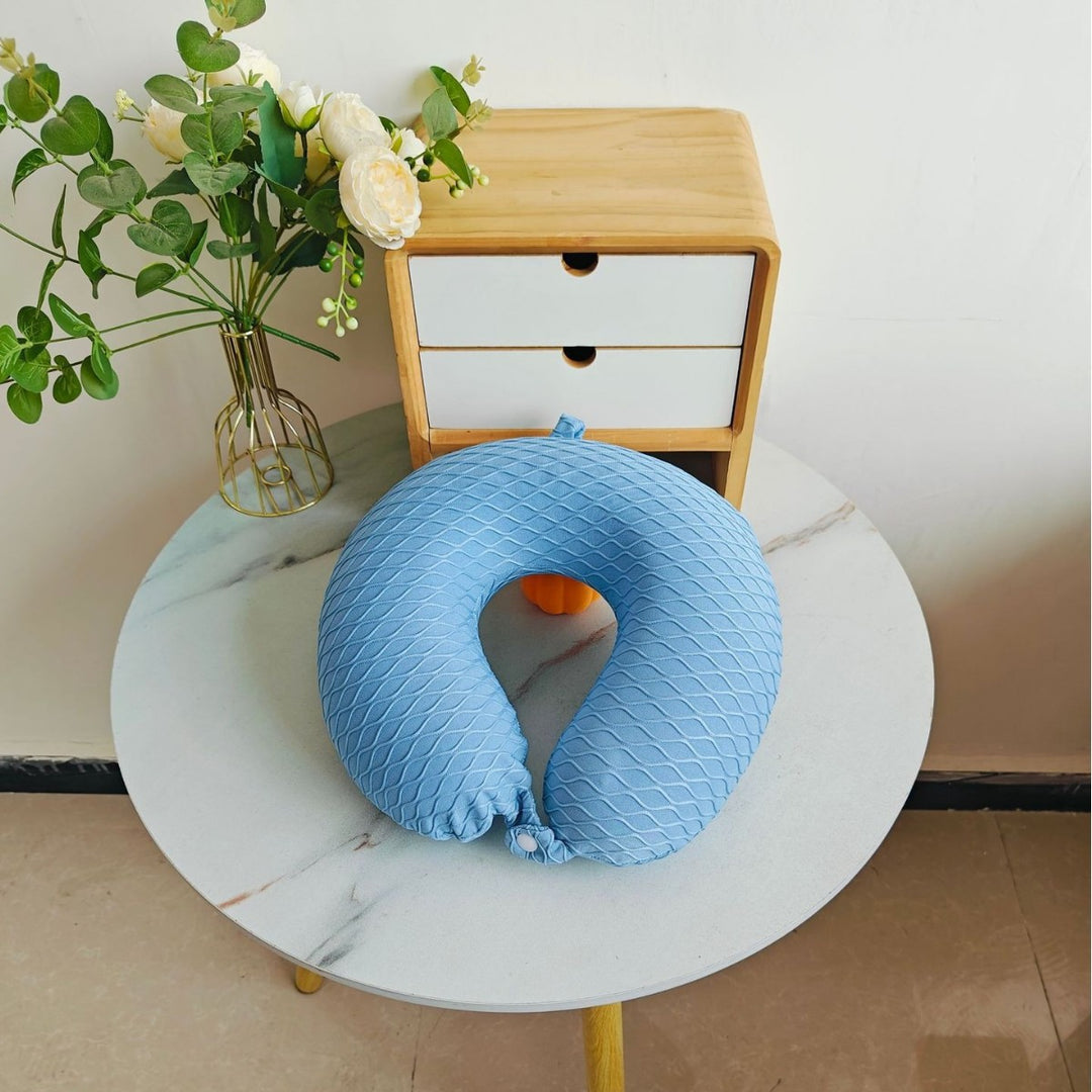 Unisex Neck Support with Ergonomic Shape Bowlift