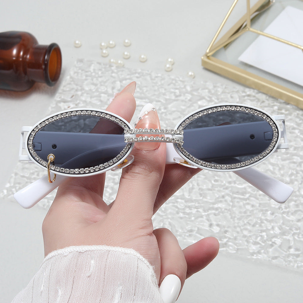 Women extravagant fashionable sunglasses with rhinestone-adorned frame Bowlift