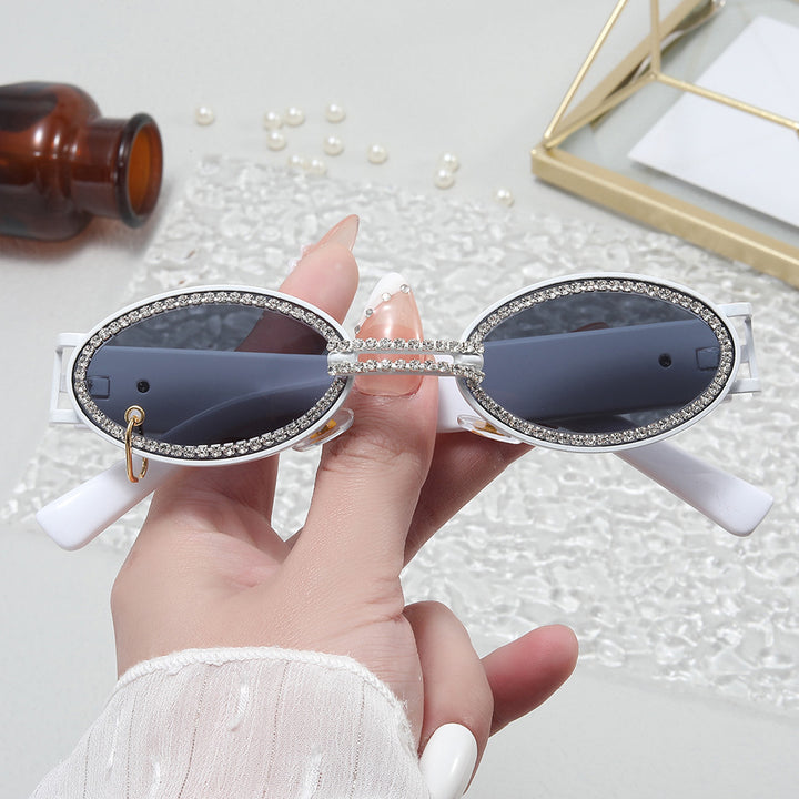 Women extravagant fashionable sunglasses with rhinestone-adorned frame Bowlift