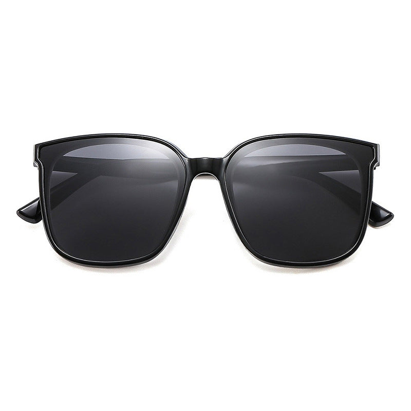 Women's modern square sunglasses with UV protection and slim temples Bowlift