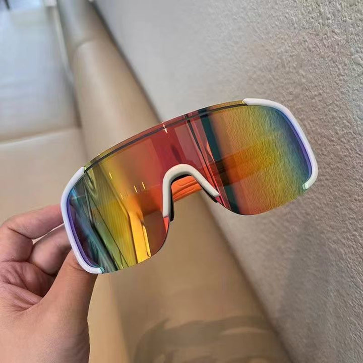 Sporty Wrap-Around Sunglasses Bowlift
