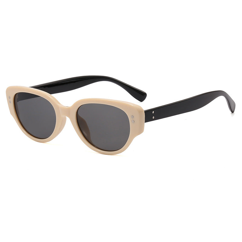 Women's fashionable sunglasses with striking design Bowlift