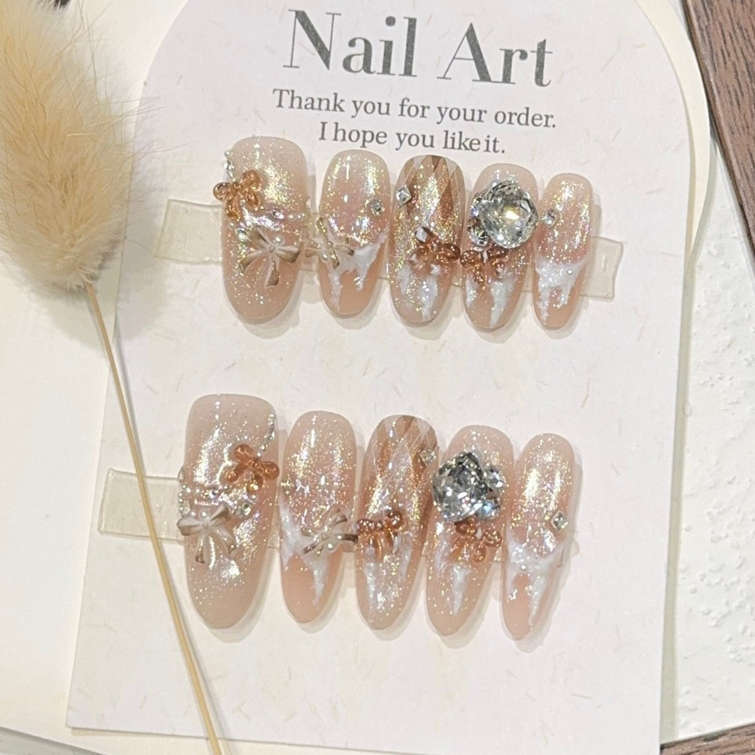 Artificial nail tips with elegant glitter details Bowlift