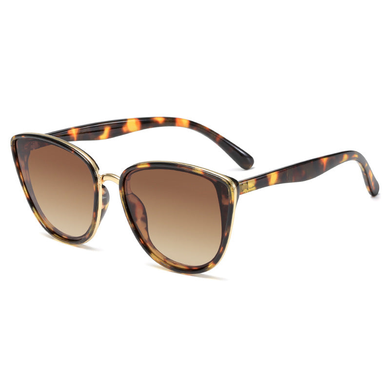 Women Cat-Eye Sunglasses with Transparent Frame and UV Protection Bowlift