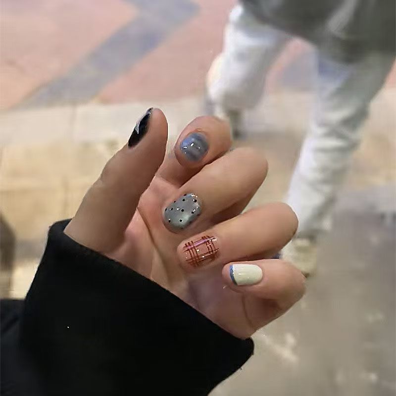 Nail Art Design Bowlift