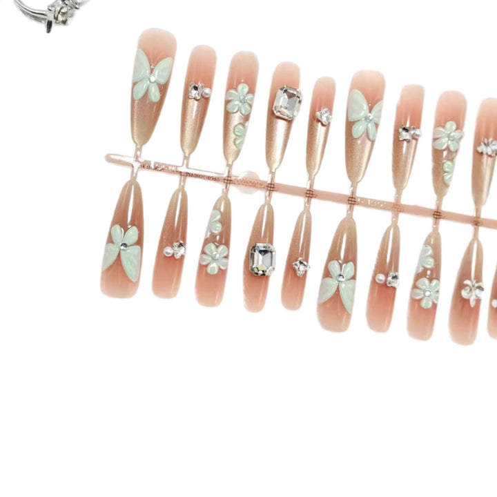 Artificial nails with floral and glamorous design Bowlift