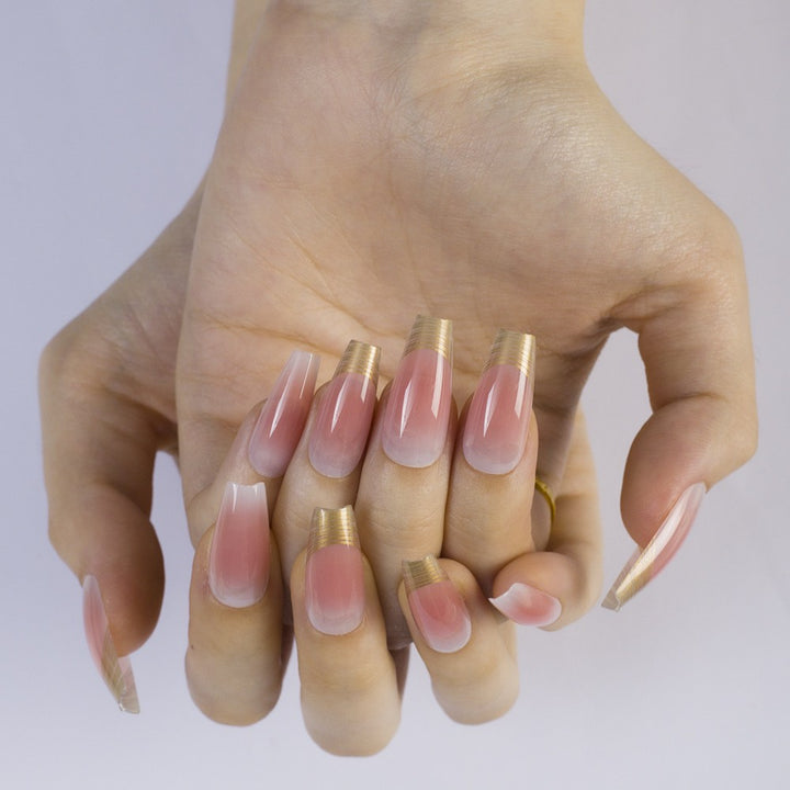 Elegant and Natural Nail Decoration Bowlift