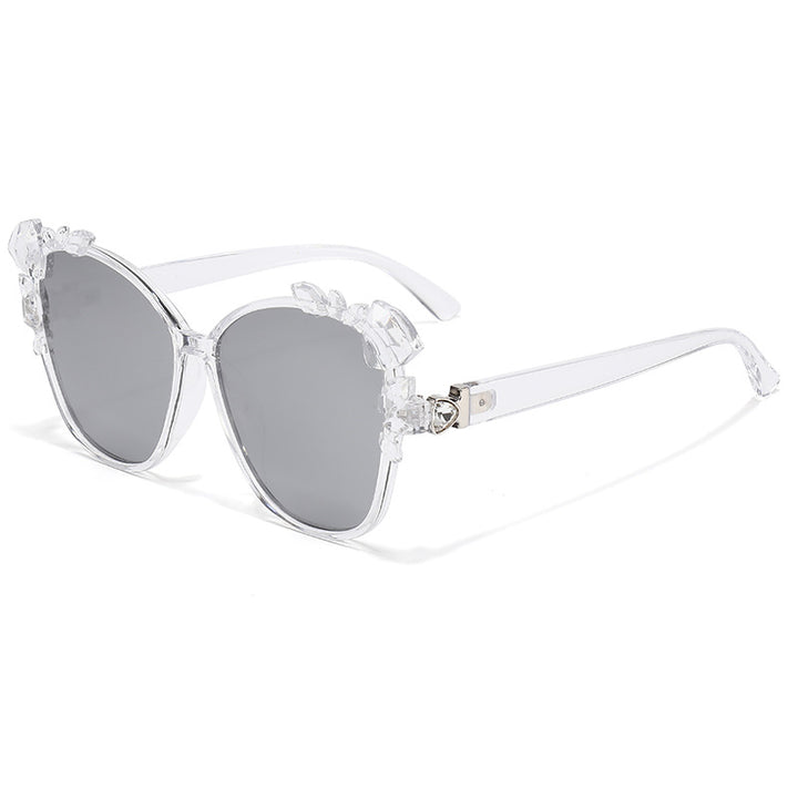 Glamorous Cat-Eye Sunglasses with Crystal Embellishments Bowlift