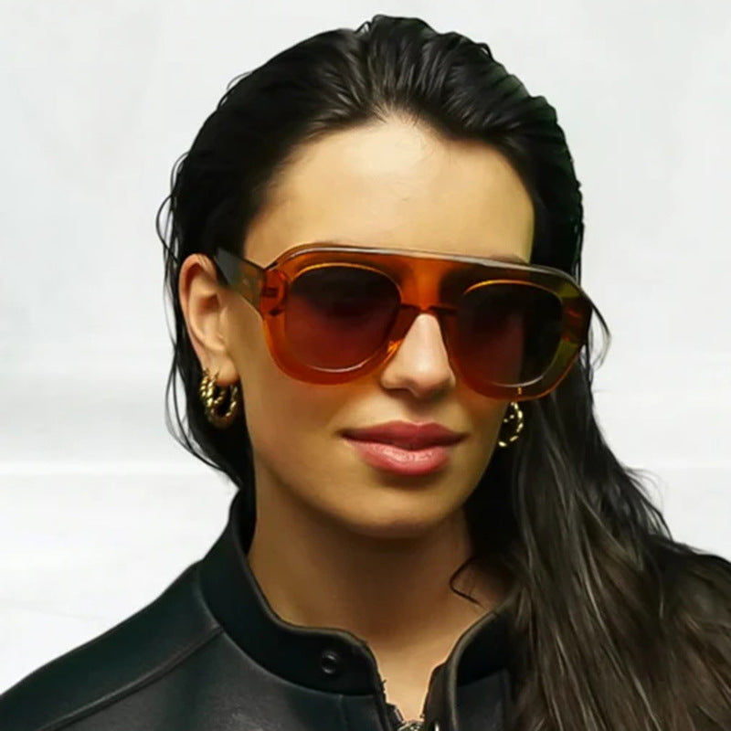 Women's oversized sunglasses with modern design and UV protection Bowlift