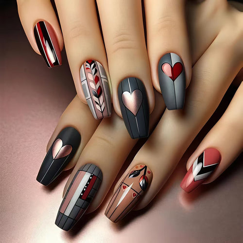 Artificial nails with geometric heart motif Bowlift