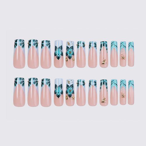 Artificial nail set with luxurious floral accents and golden details Bowlift