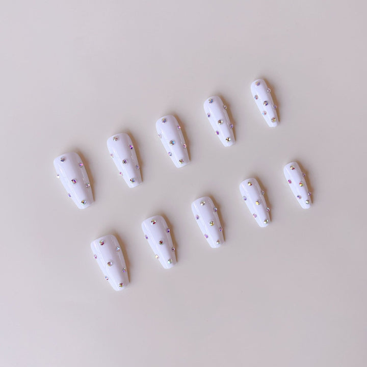 Acrylic nail set with elegant rhinestone decorations Bowlift