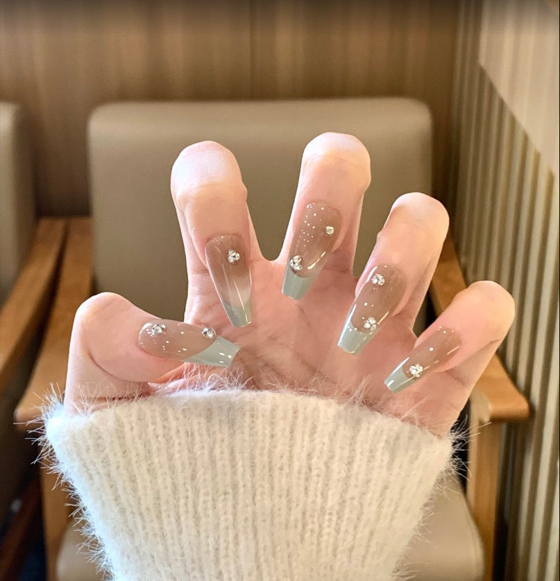 Star-Accent Press-On Nail Set Bowlift