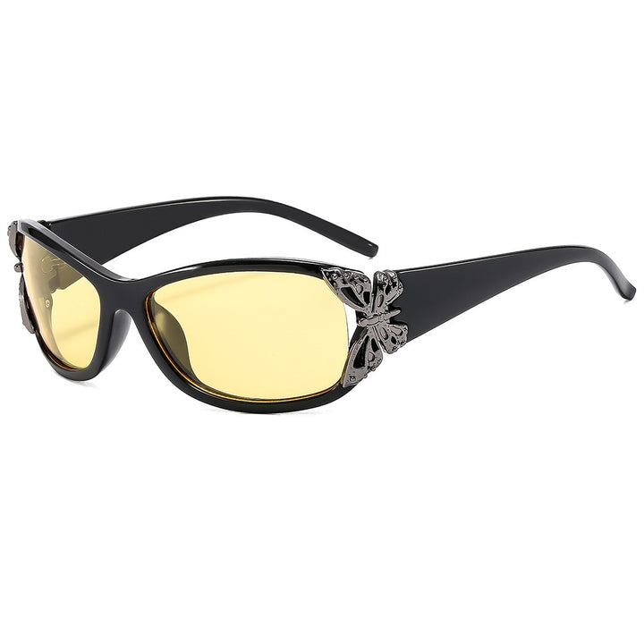 Fashion-Forward Butterfly-Embellished Sunglasses Bowlift