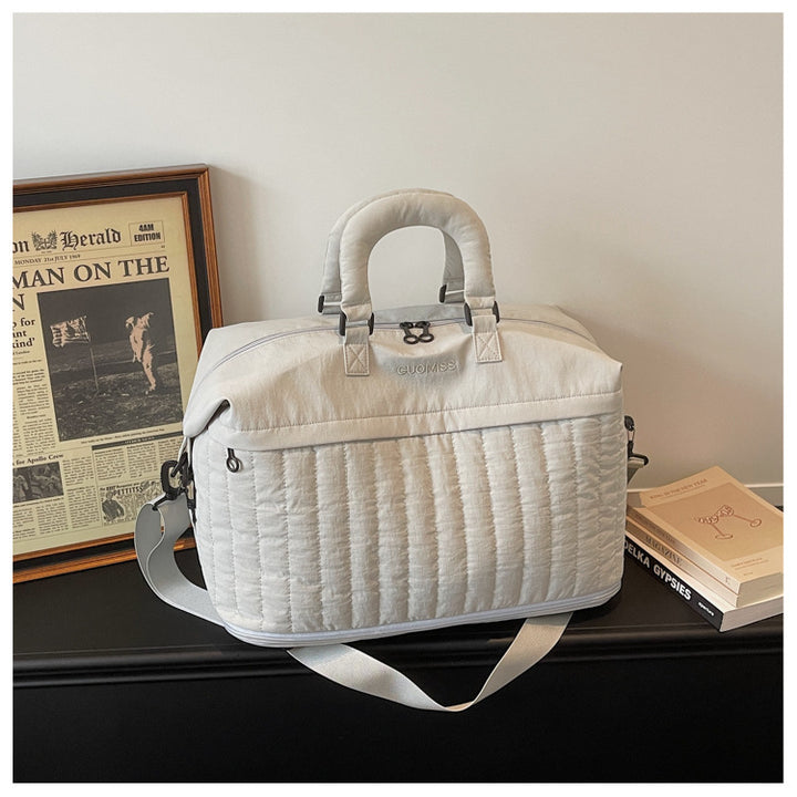 Functional travel bag with padded outer layer Bowlift