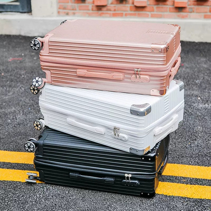 Premium Hard-Shell Spinner Suitcase Bowlift