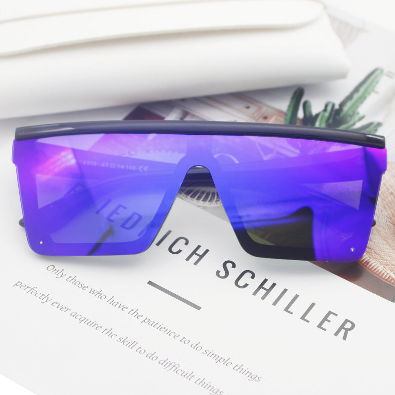 Women’s Sporty Sunglasses in Trendy Shield Design Bowlift