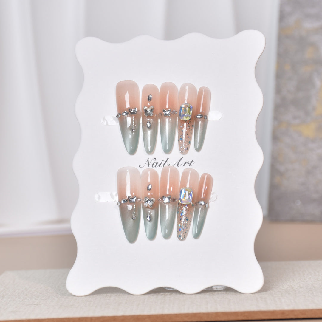 Artistic Rhinestone-Embellished Stiletto Press-On Nail Set Bowlift