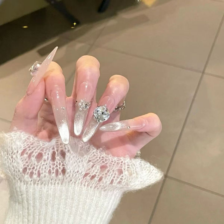 Glamorous Crystal-Embellished Press-On Nails Bowlift