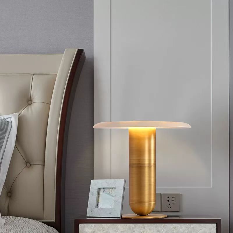 Modern Minimalist Table Lamp with Sleek Gold Base